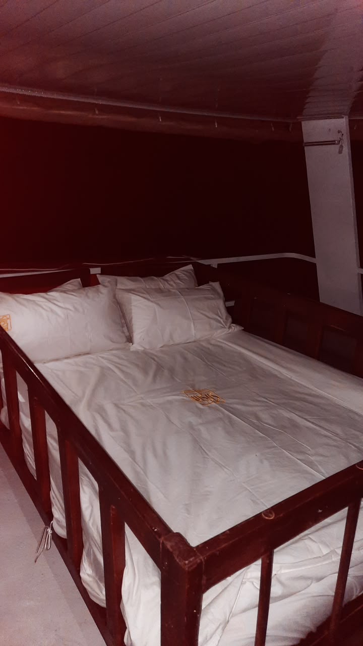 Siesta Houseboat 15