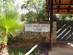 Fortunes Gate Lodge